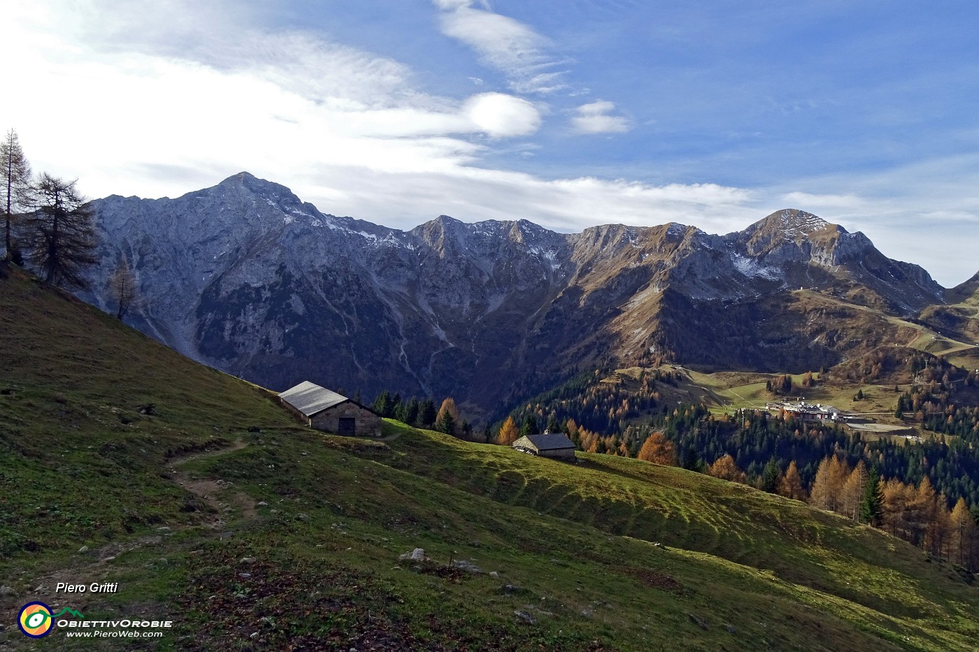 28 Baita Nuova (1759 m) con vista su San Simone.JPG -                                